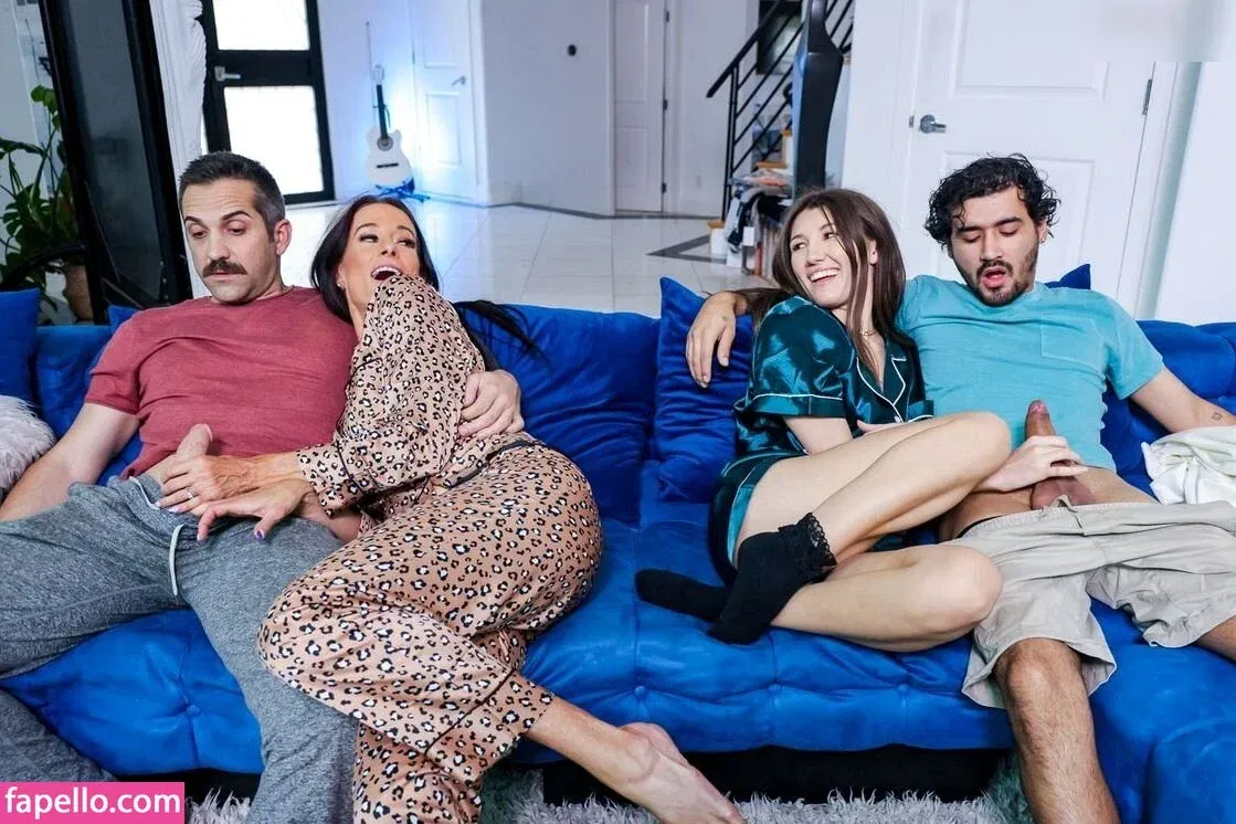 Sofie Marie Onlyfans Photo Gallery 