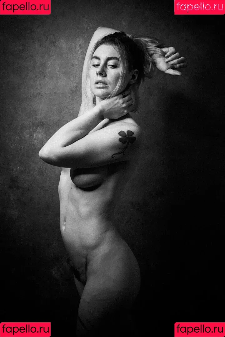 Muriel la Roja Onlyfans Photo Gallery 