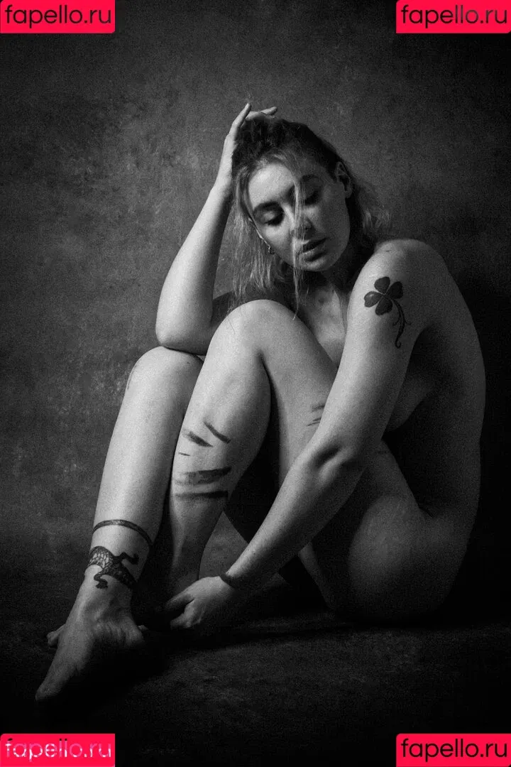 Muriel la Roja Onlyfans Photo Gallery 