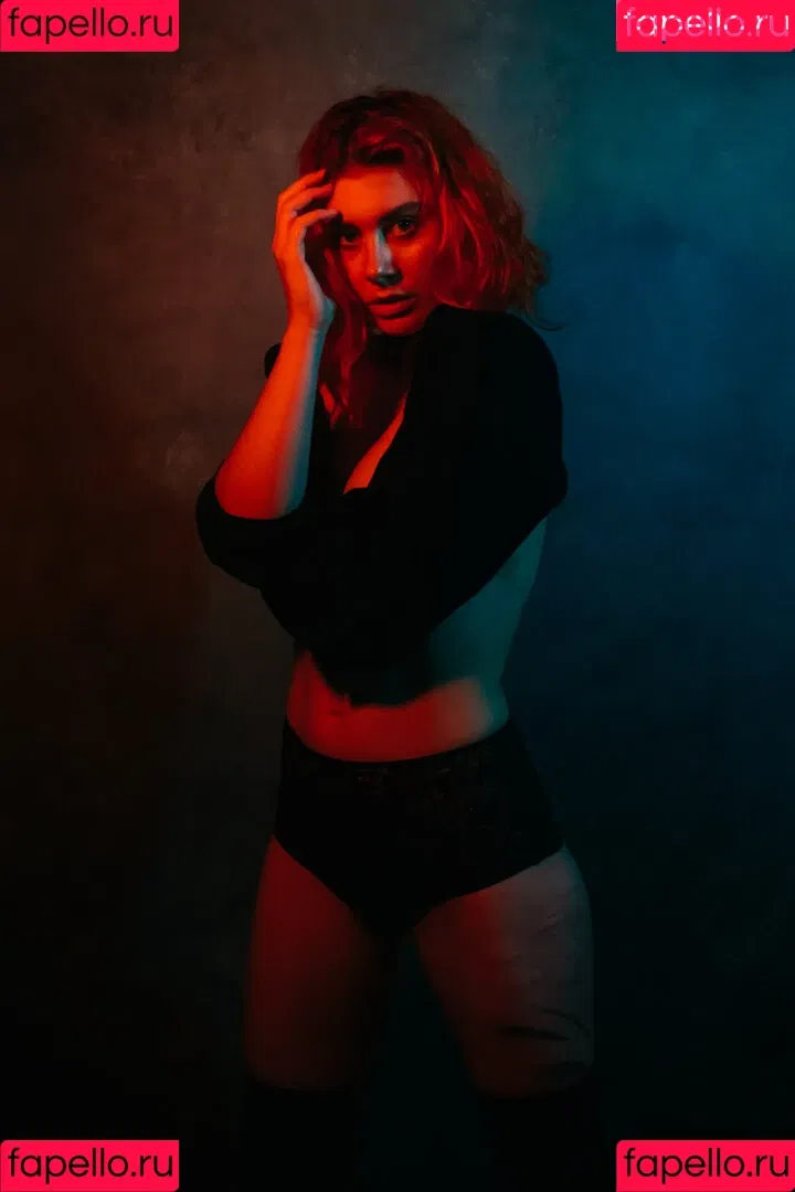 Muriel la Roja Onlyfans Photo Gallery 