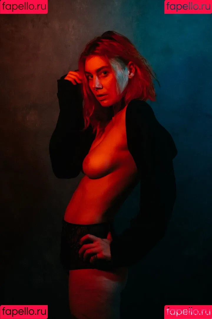Muriel la Roja Onlyfans Photo Gallery 