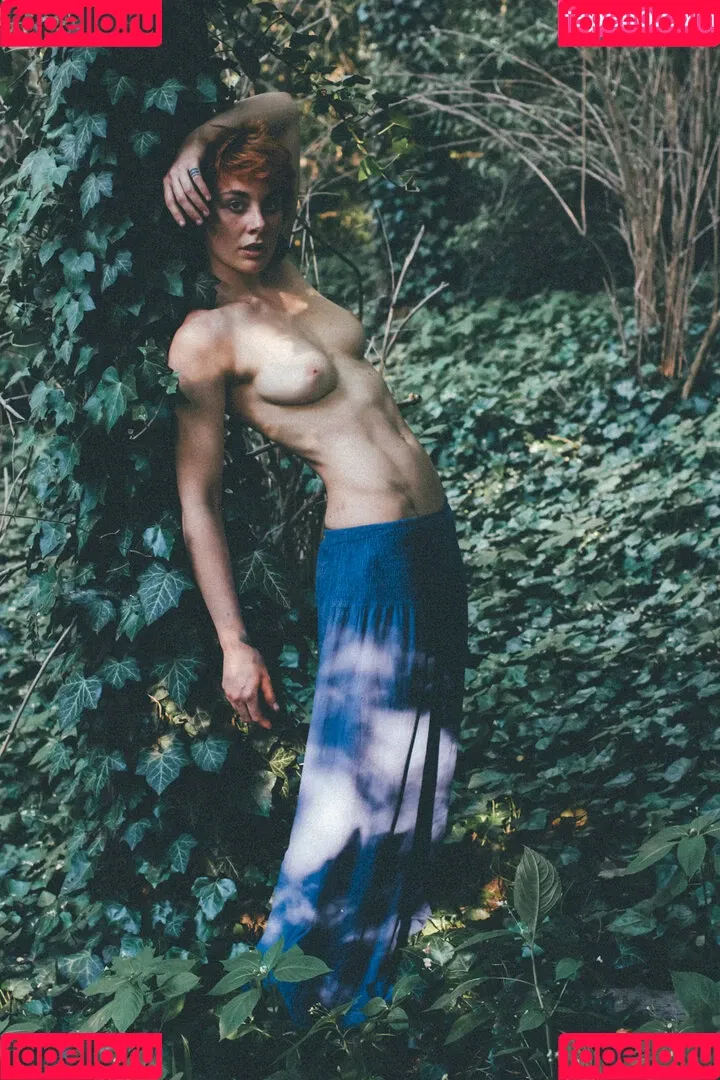 Muriel la Roja Onlyfans Photo Gallery 