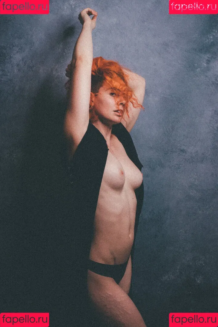 Muriel la Roja Onlyfans Photo Gallery 