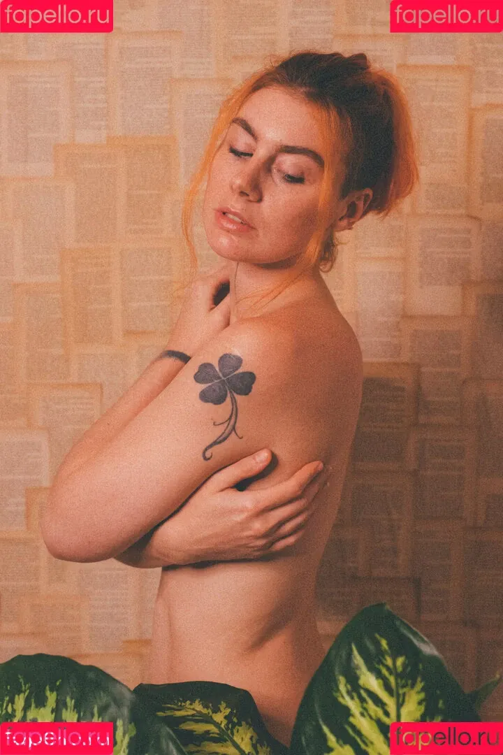 Muriel la Roja Onlyfans Photo Gallery 