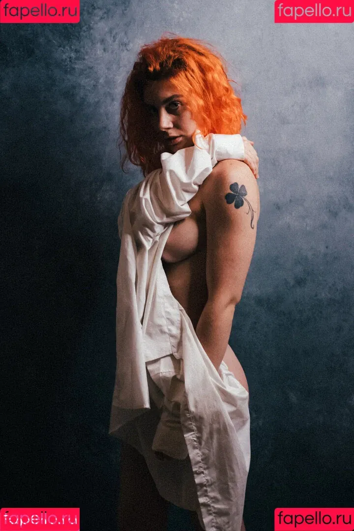 Muriel la Roja Onlyfans Photo Gallery 