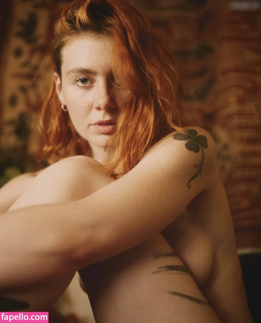 Muriel la Roja Onlyfans Photo Gallery 