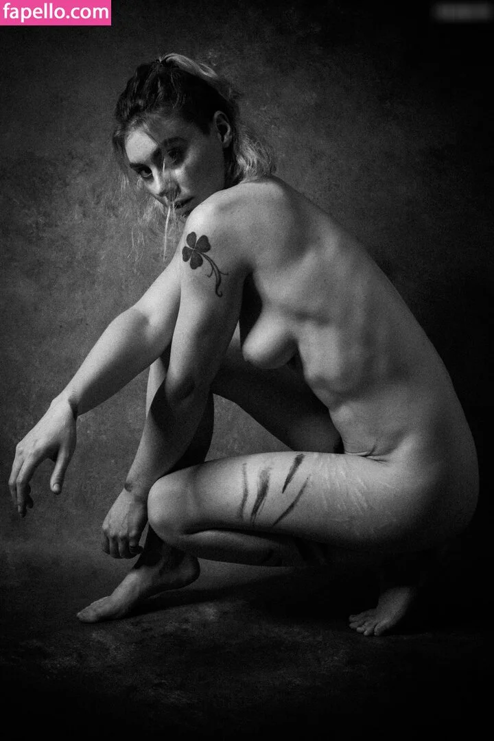 Muriel la Roja Onlyfans Photo Gallery 