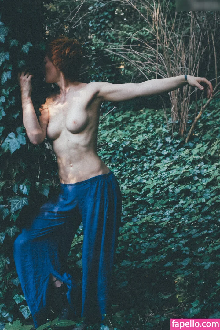 Muriel la Roja Onlyfans Photo Gallery 