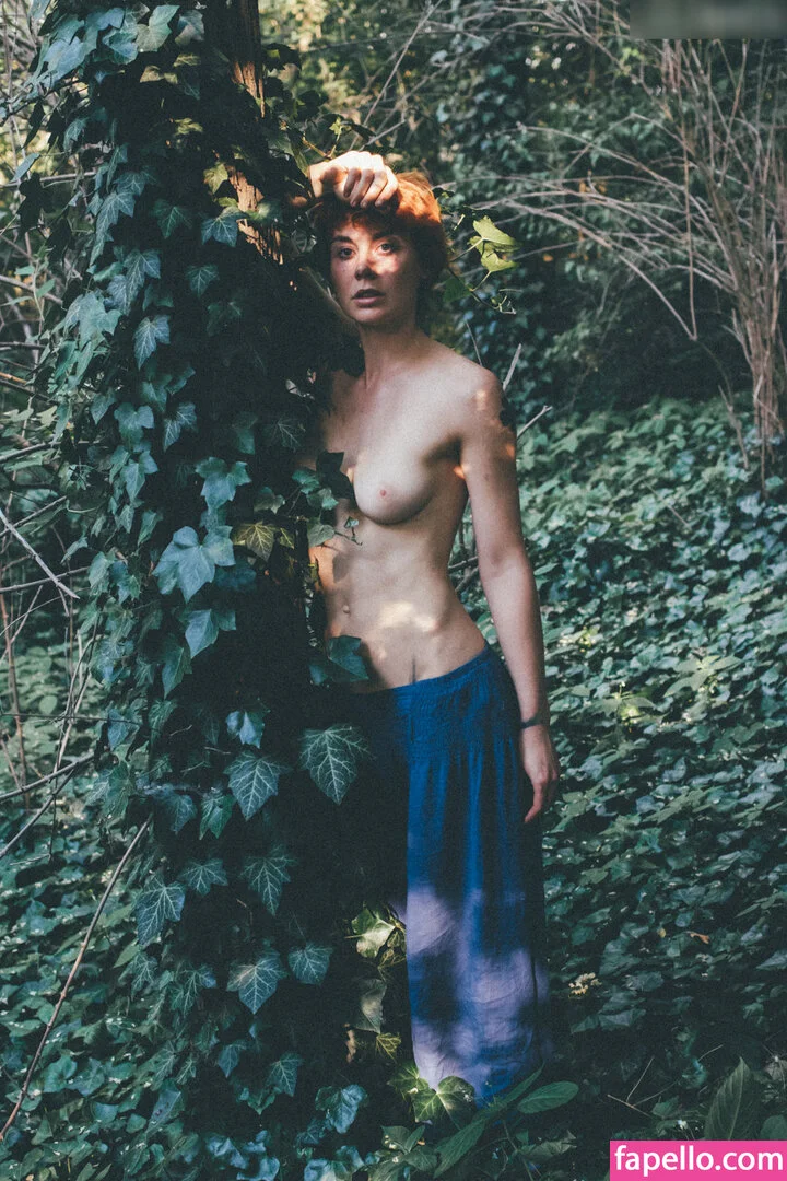 Muriel la Roja Onlyfans Photo Gallery 