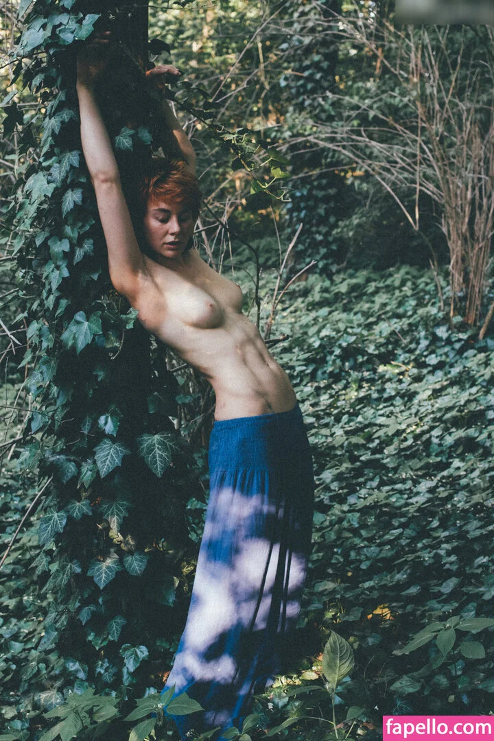 Muriel la Roja Onlyfans Photo Gallery 