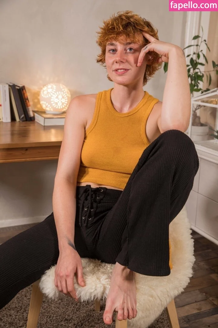 Muriel la Roja Onlyfans Photo Gallery 