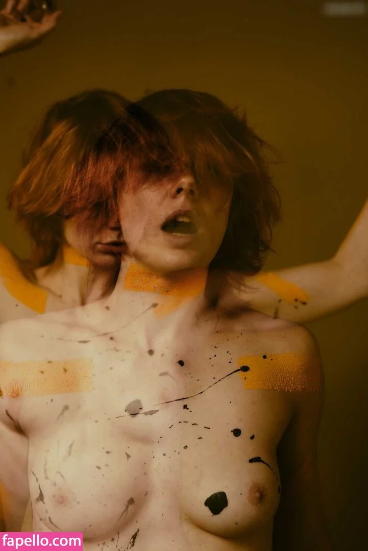 Muriel la Roja Onlyfans Photo Gallery 