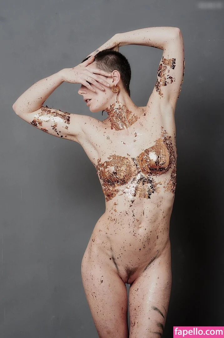 Muriel la Roja Onlyfans Photo Gallery 