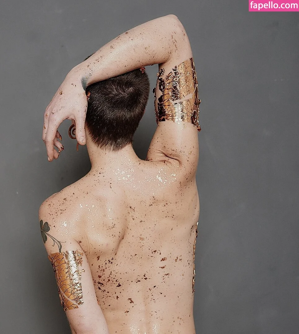 Muriel la Roja Onlyfans Photo Gallery 