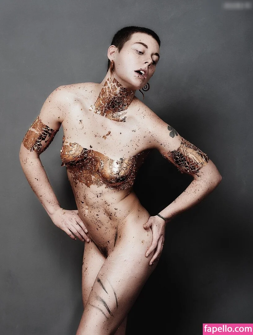 Muriel la Roja Onlyfans Photo Gallery 