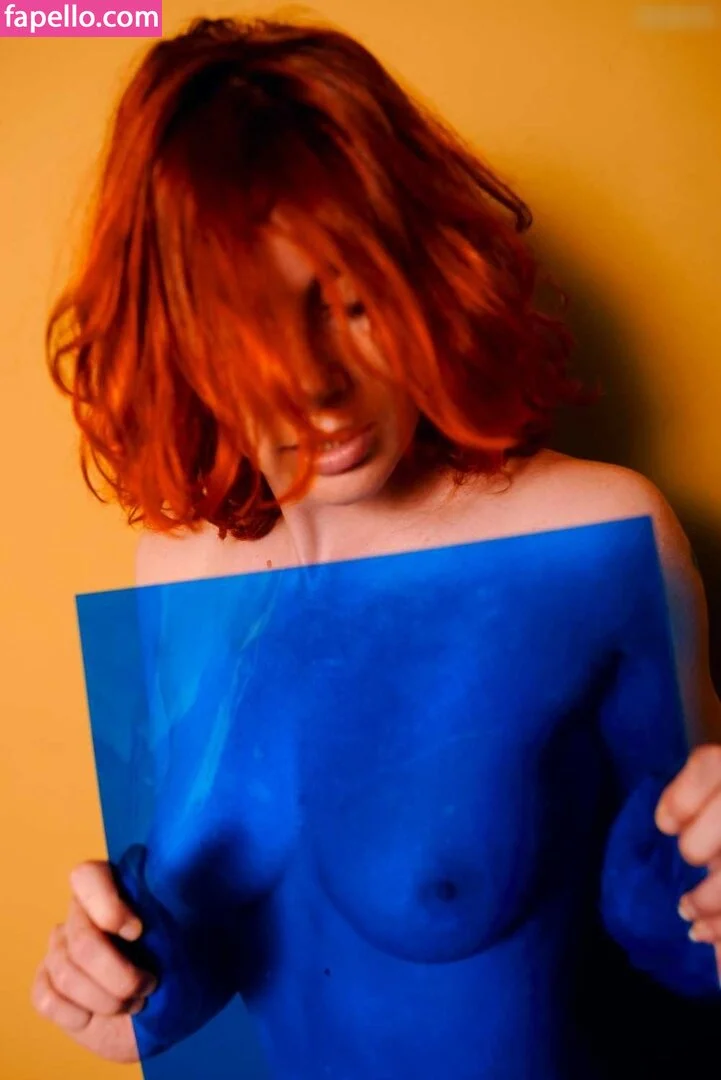 Muriel la Roja Onlyfans Photo Gallery 