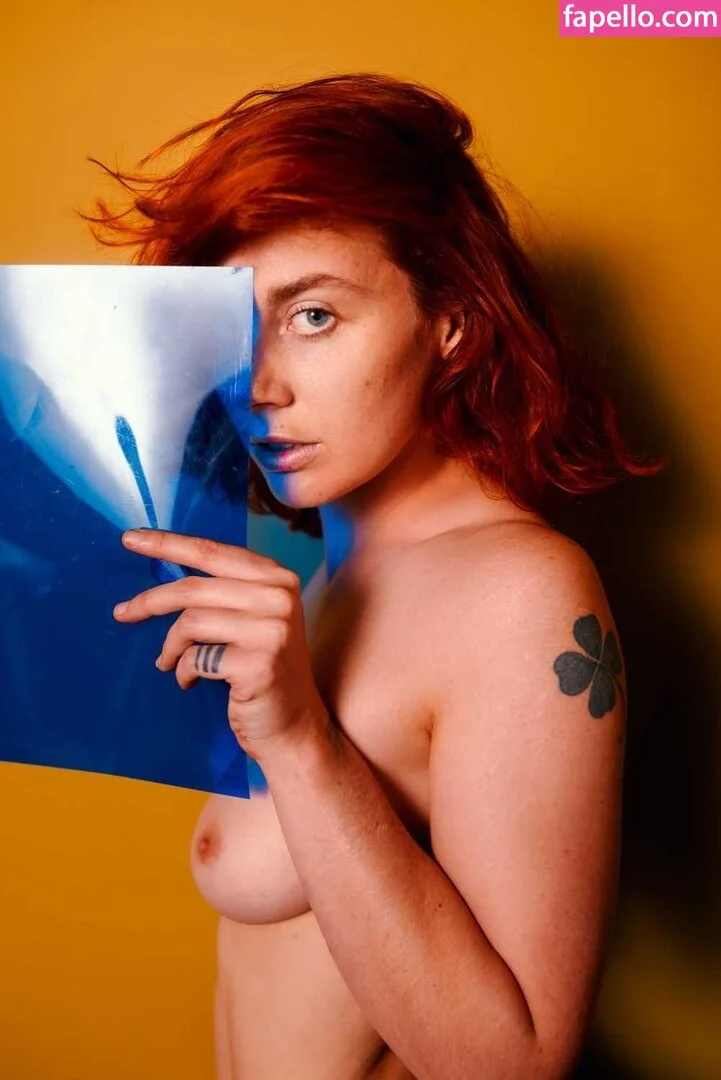 Muriel la Roja Onlyfans Photo Gallery 