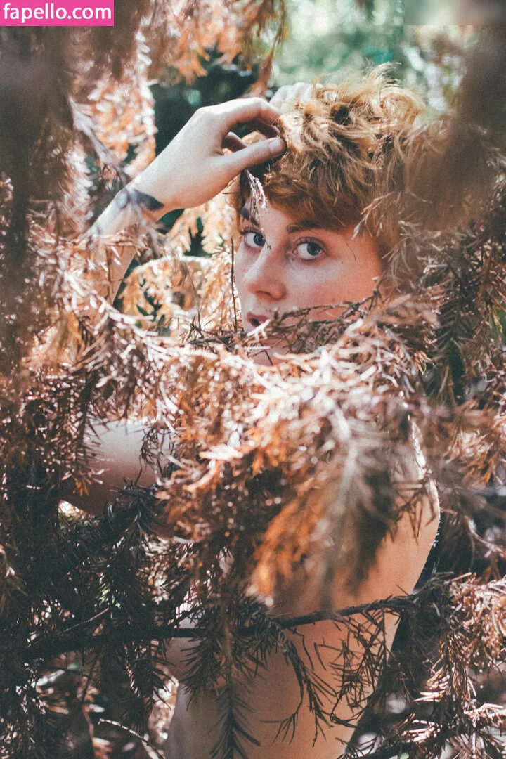 Muriel la Roja Onlyfans Photo Gallery 