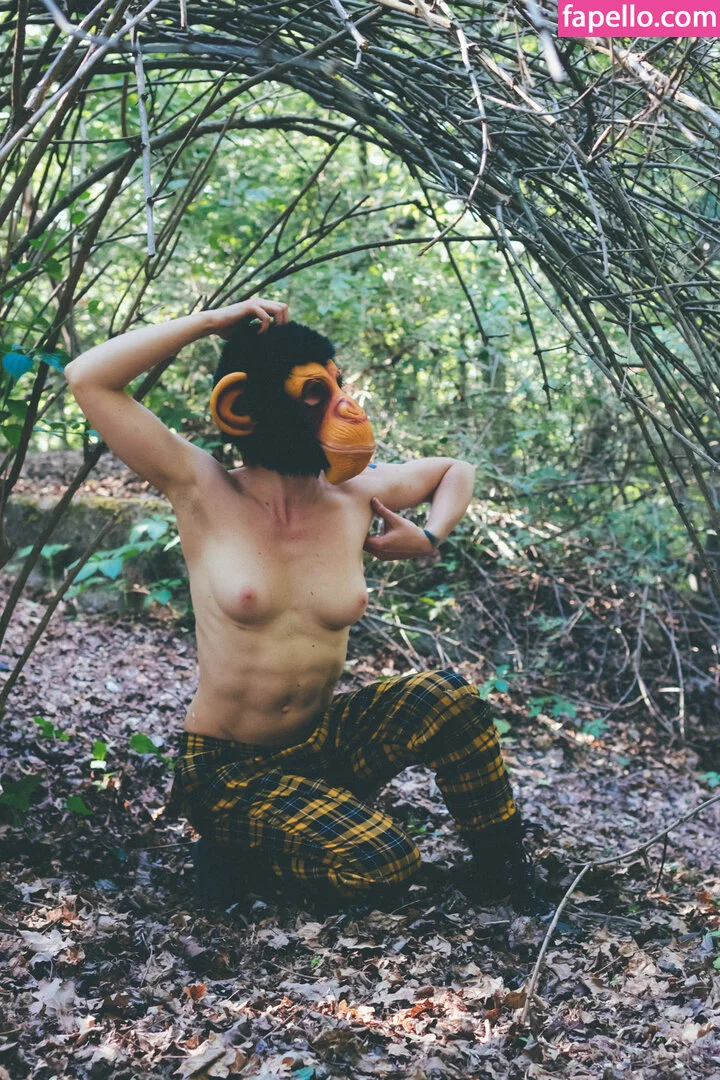 Muriel la Roja Onlyfans Photo Gallery 