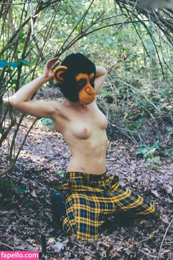 Muriel la Roja Onlyfans Photo Gallery 