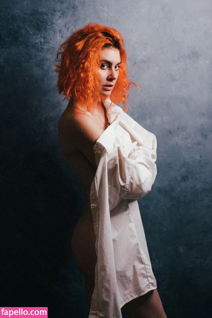 Muriel la Roja Onlyfans Photo Gallery 