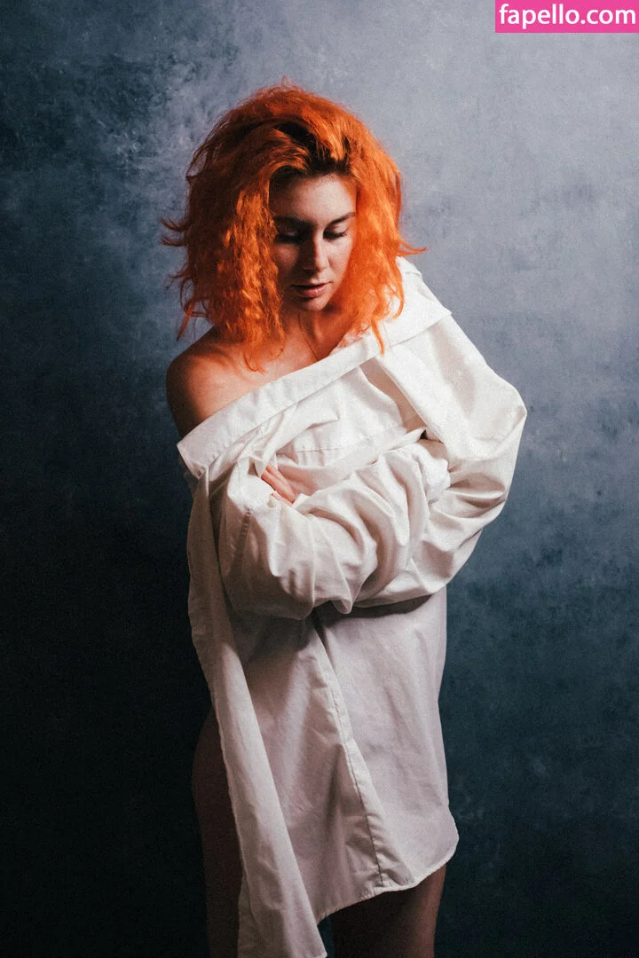 Muriel la Roja Onlyfans Photo Gallery 