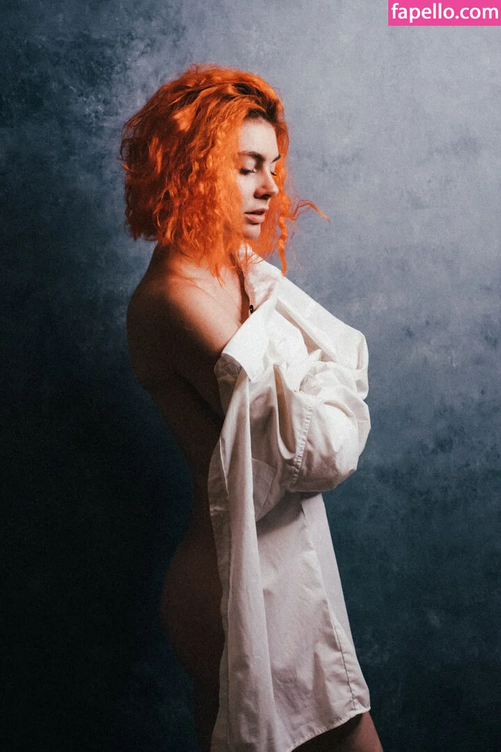 Muriel la Roja Onlyfans Photo Gallery 