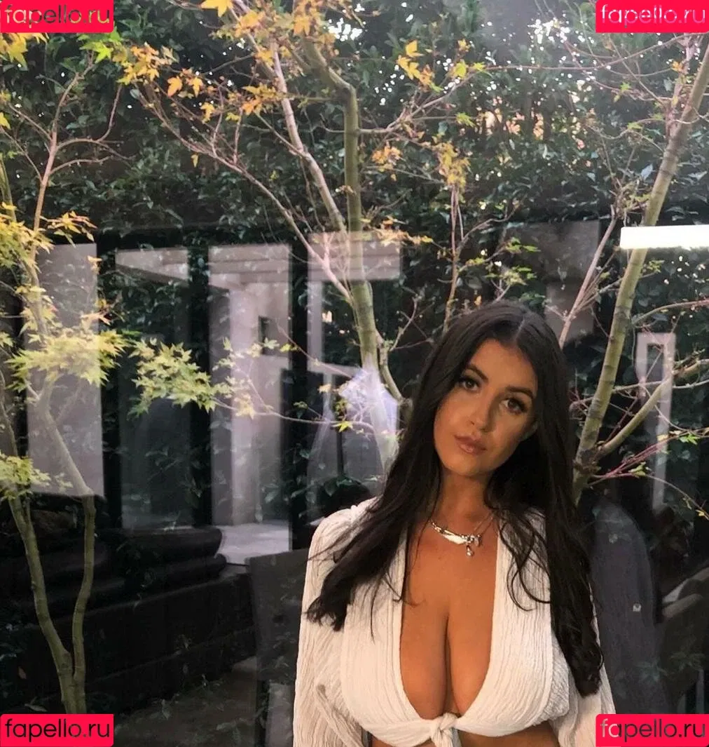Darcy Buchan Onlyfans Photo Gallery 