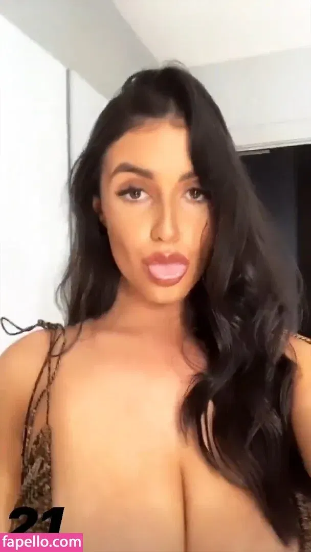 Darcy Buchan Onlyfans Photo Gallery 