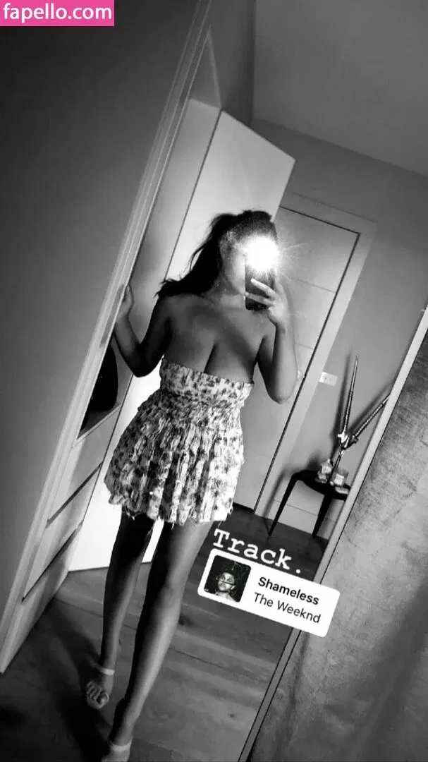 Darcy Buchan Onlyfans Photo Gallery 