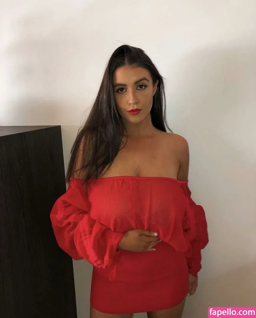 Darcy Buchan Onlyfans Photo Gallery 