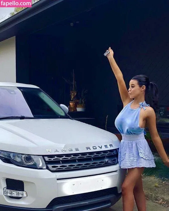 Darcy Buchan Onlyfans Photo Gallery 