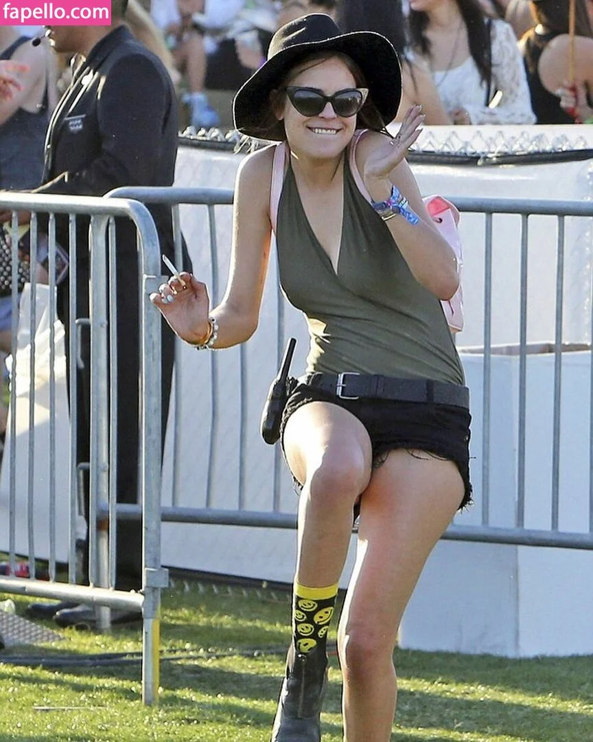 Tallulah Willis Onlyfans Photo Gallery 