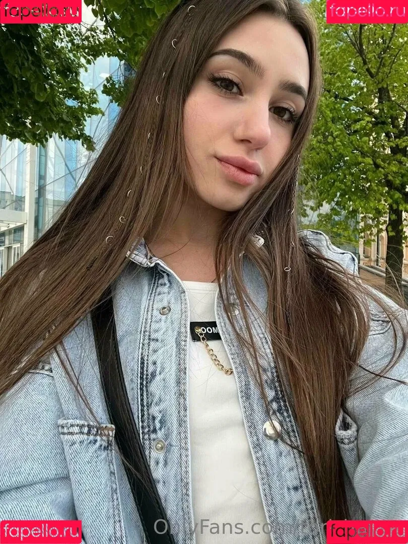 1279 Onlyfans Photo Gallery 