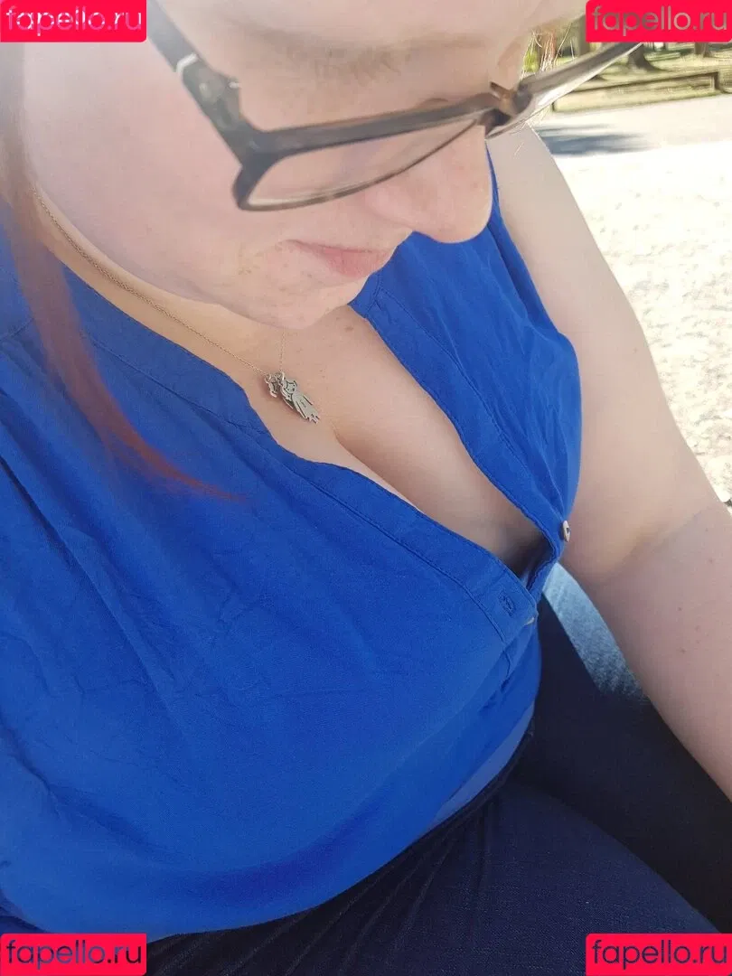 1279 Onlyfans Photo Gallery 