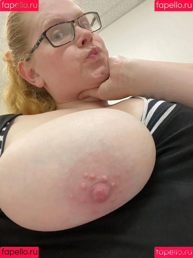 1279 Onlyfans Photo Gallery 