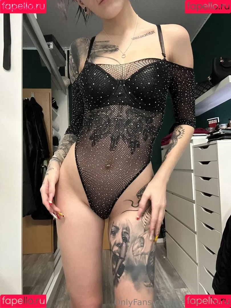 1279 Onlyfans Photo Gallery 