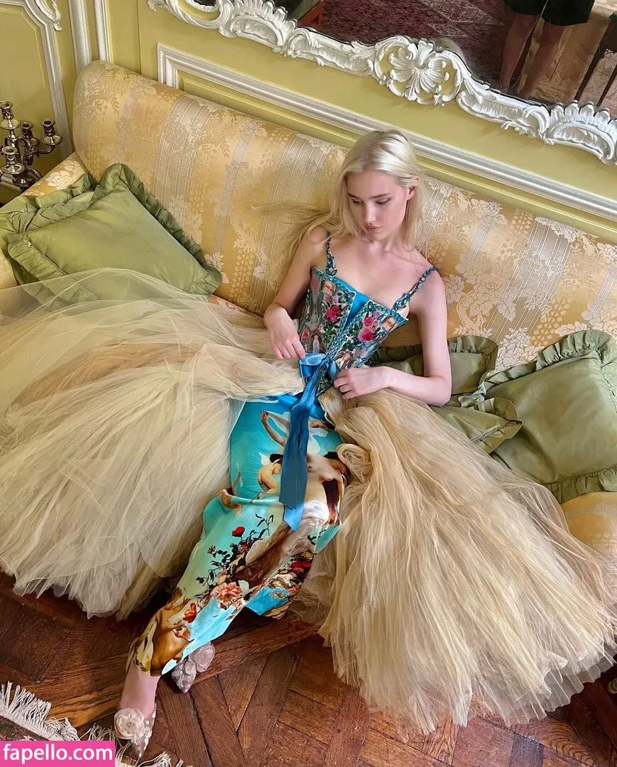 Lara Cosima Onlyfans Photo Gallery 