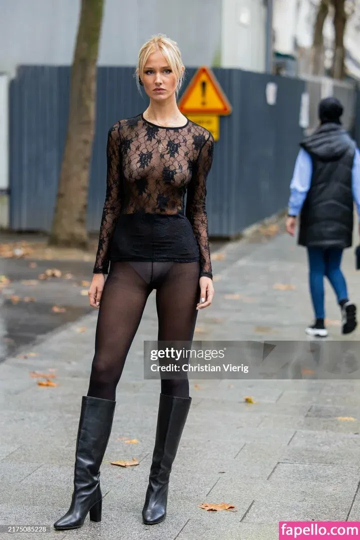 Lara Cosima Onlyfans Photo Gallery 