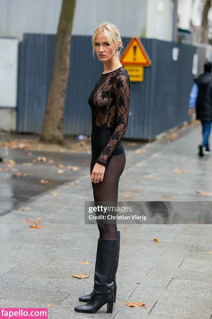 Lara Cosima Onlyfans Photo Gallery 