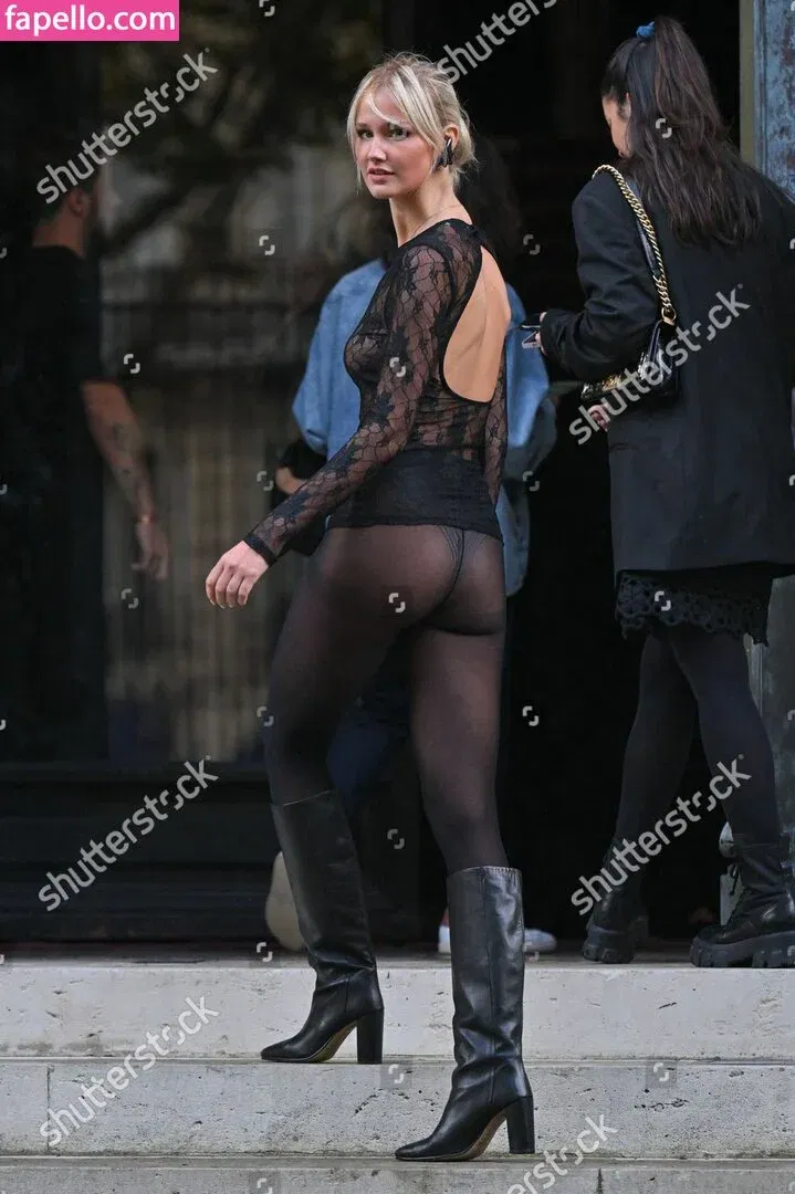 Lara Cosima Onlyfans Photo Gallery 