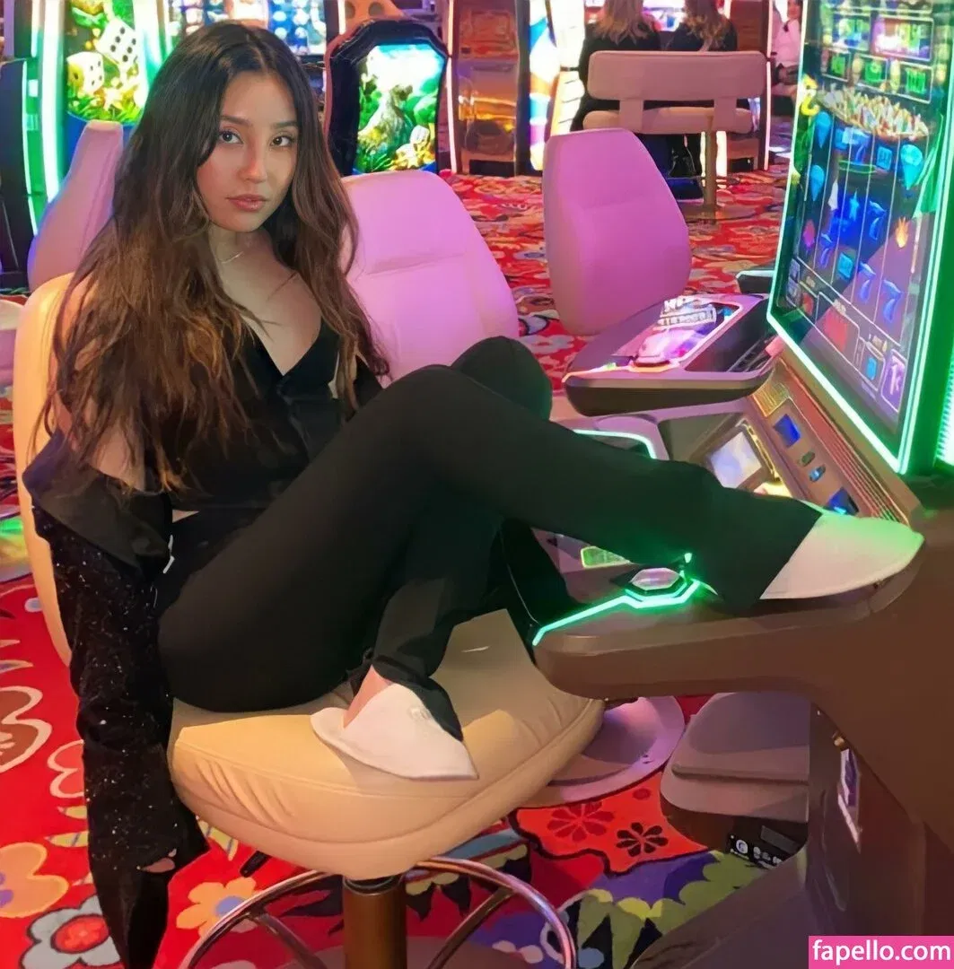 Olivia Sui Onlyfans Photo Gallery 