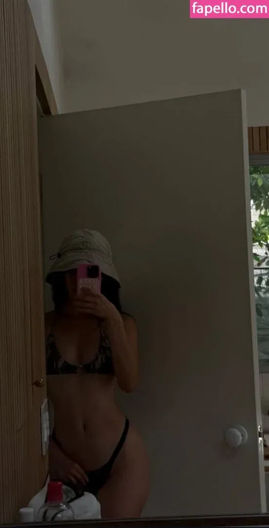 Olivia Sui Onlyfans Photo Gallery 