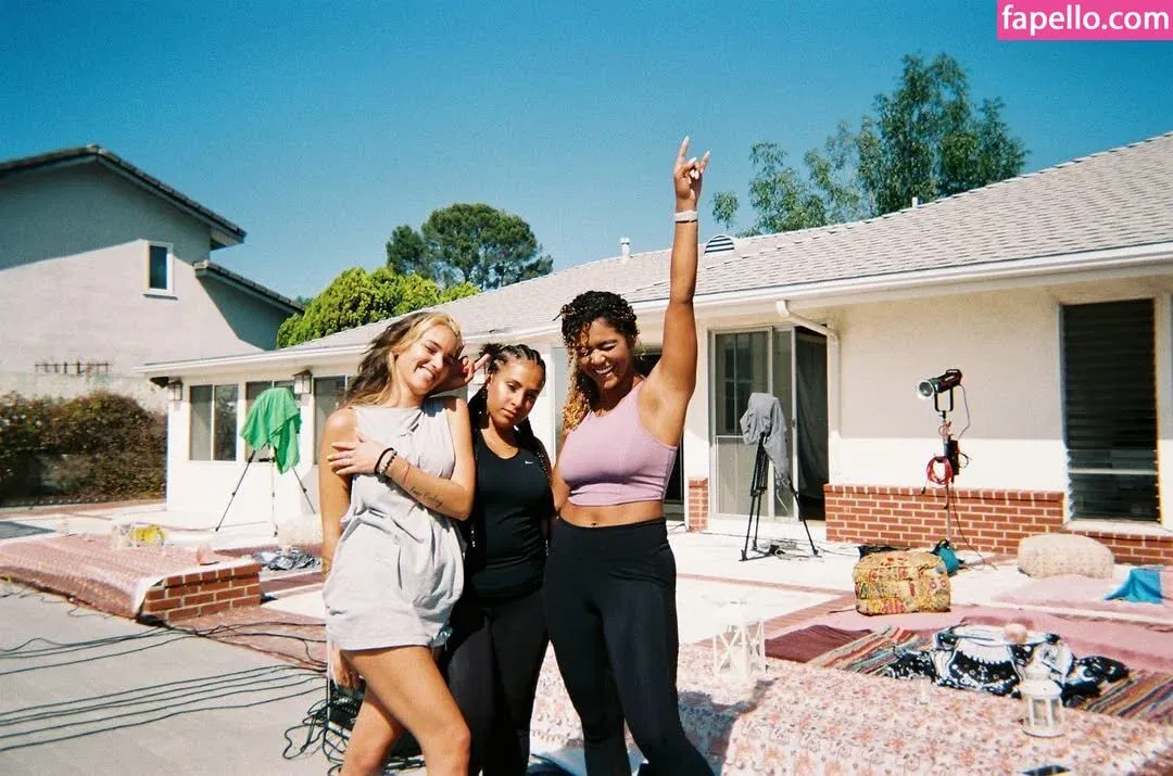 Sydney Nichole Onlyfans Photo Gallery 