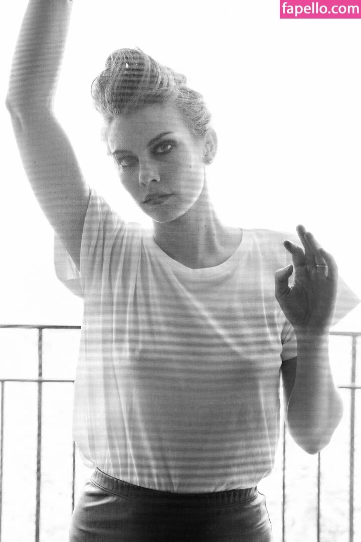 Lauren H Onlyfans Photo Gallery 