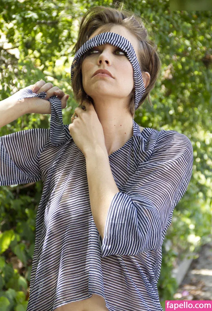 Lauren H Onlyfans Photo Gallery 