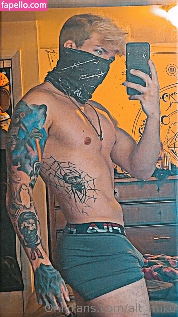 alt_miko Onlyfans Photo Gallery 