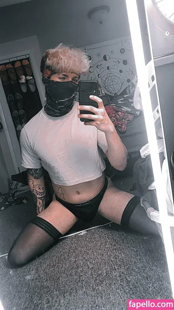 alt_miko Onlyfans Photo Gallery 