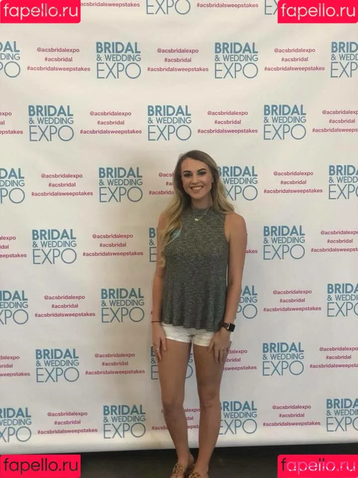 Emilee Atchley Onlyfans Photo Gallery 