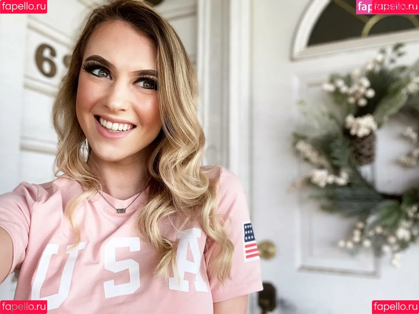 Emilee Atchley Onlyfans Photo Gallery 